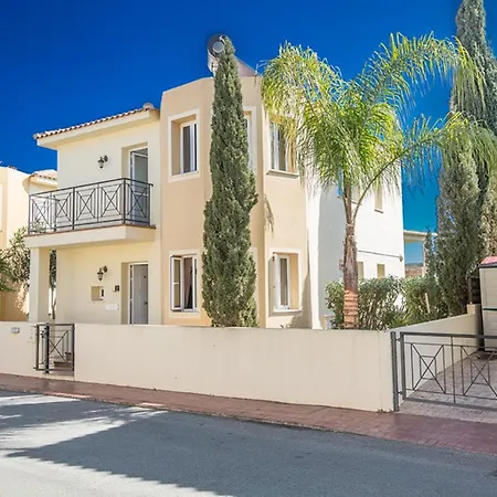 Beautiful 5 Star Holiday In A Prime Location In Paralimni,book Early To Secure Your Dates, 1319 فيلة باراليمني
