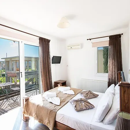 فيلة Beautiful 5 Star Holiday In A Prime Location In Paralimni,book Early To Secure Your Dates, 1319 باراليمني